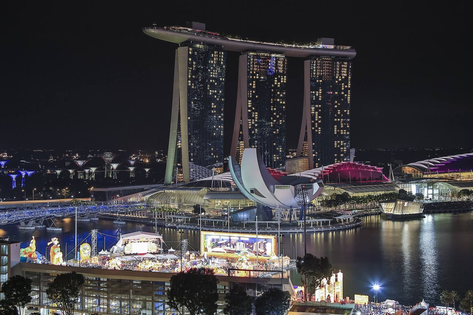 Marina Bay, Singapore, illuminated at night
